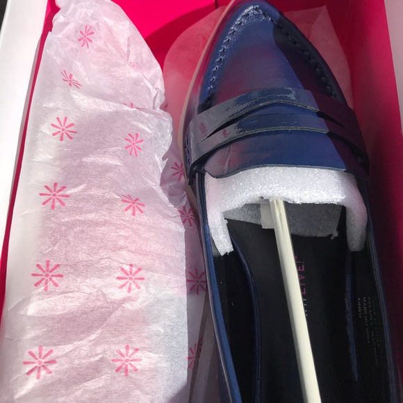 Leather shoes with box ,$15 each .I have just size 7,   7.5,  9 - Picture 3 of 5